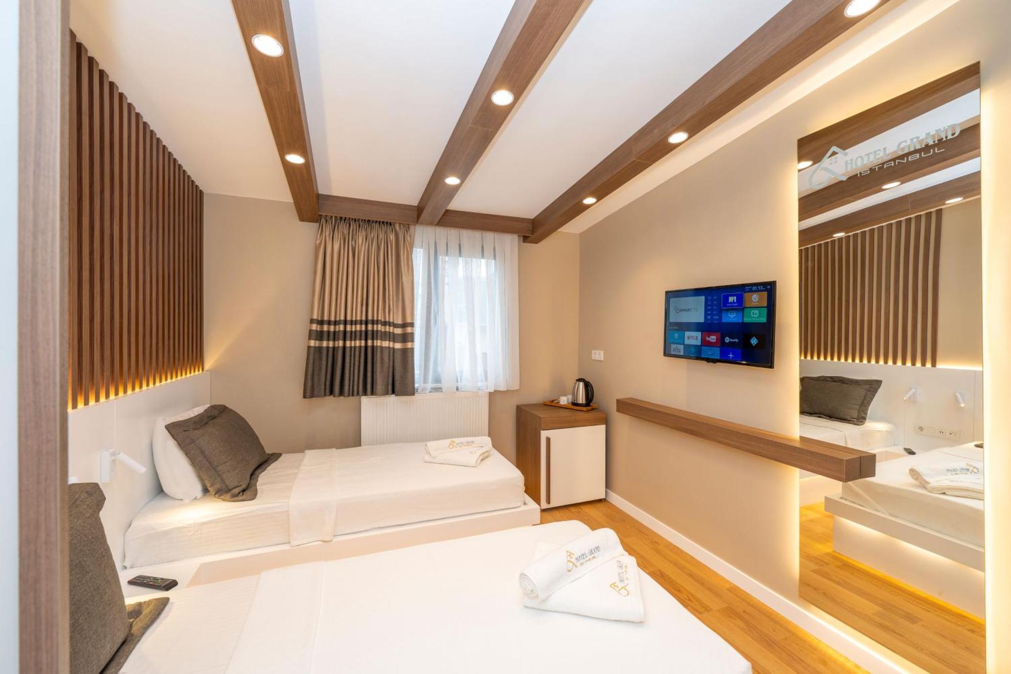 Hotel Grand อิสตันบูล ภายนอก รูปภาพ