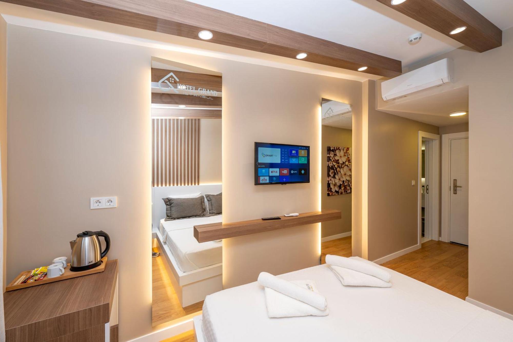 Hotel Grand อิสตันบูล ภายนอก รูปภาพ